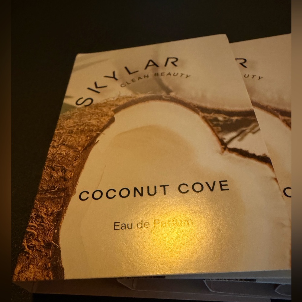 SKYLAR CLEAN BEAUTY Coconut Cove EDP 1.5 mL Sample X 10 lot Parfum Fragrance - Picture 2 of 5